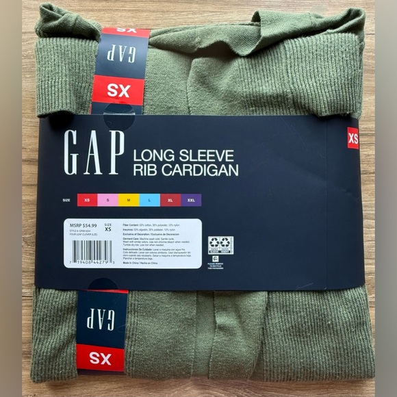 GAP Green Women's Sweater - Picture 3 of 3